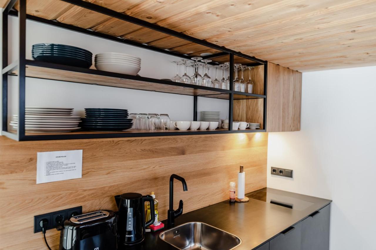 טאלין Lj5 - Old Town Rooms With Exclusive Shared Roof Terrace מראה חיצוני תמונה